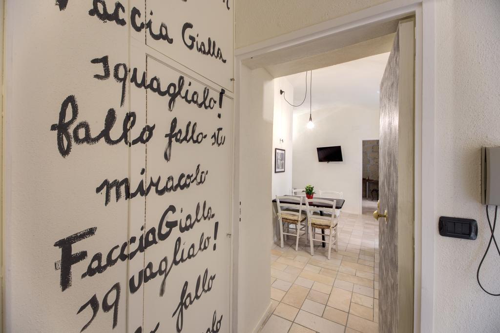 Vico Street Apartment Наполи Стая снимка