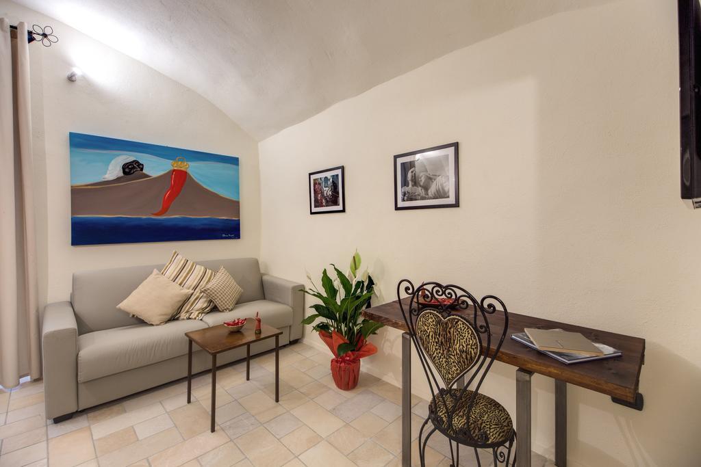 Vico Street Apartment Наполи Стая снимка